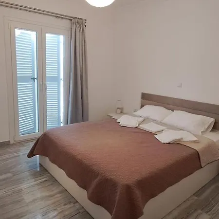 Appartement Lila Central Apartment 5 Min Walk To Port And Beach